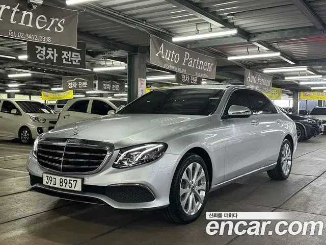 Mercedes-Benz E-Class 2018 — Фото 9/20