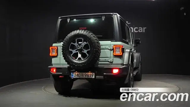 Jeep Wrangler 2023 — Фото 4/20