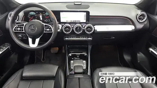 Mercedes-Benz GLB-Class 2022 — Фото 7/20