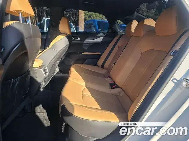 Kia K5 2022 — ფოტო 9/17