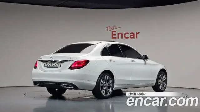 Mercedes-Benz C-Class 2020 — Фото 2/20