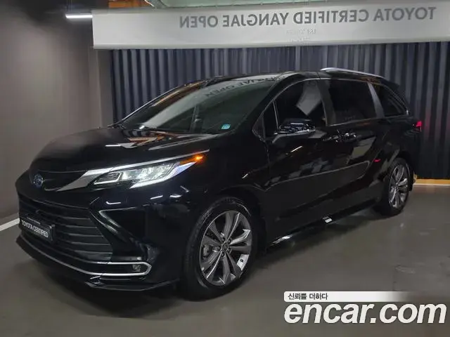 Toyota Sienna 2025 — ფოტო 3/20
