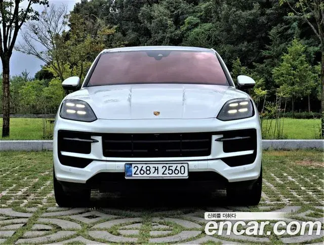 Porsche Cayenne 2024 — Фото 2/20