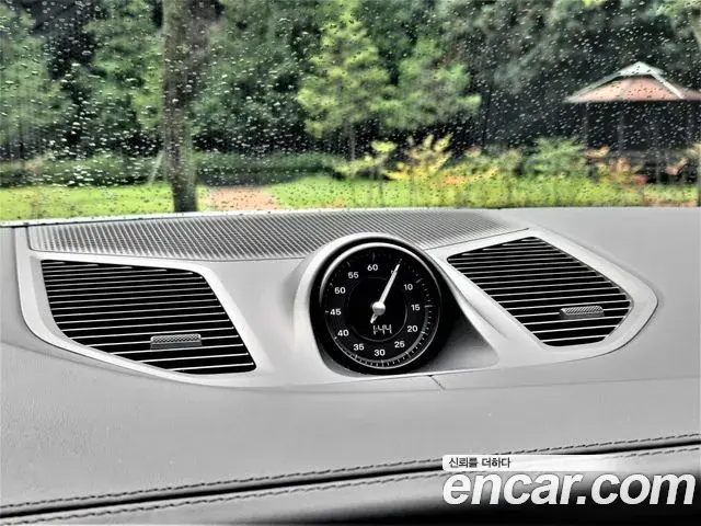 Porsche Cayenne 2024 — Фото 14/20