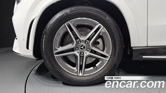 Mercedes-Benz GLE-Class 2022 — Фото 5/20