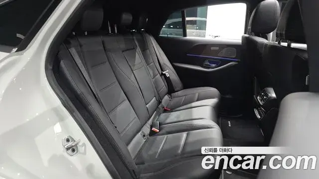 Mercedes-Benz GLE-Class 2022 — Фото 11/20