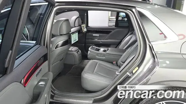 Genesis G90 2022 — Фото 11/20