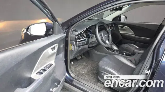 Kia Niro 2020 — Photo 14/19