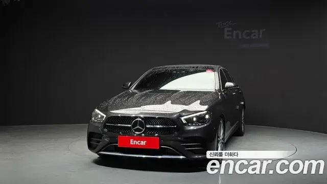 Mercedes-Benz E-Class 2021 — Фото 3/20