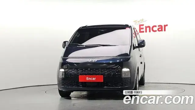 Hyundai Staria 2021 — Фото 3/20