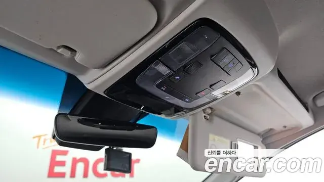 Hyundai Staria 2021 — Фото 19/20