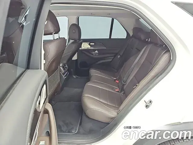 Mercedes-Benz GLE-Class 2023 — Фото 11/18