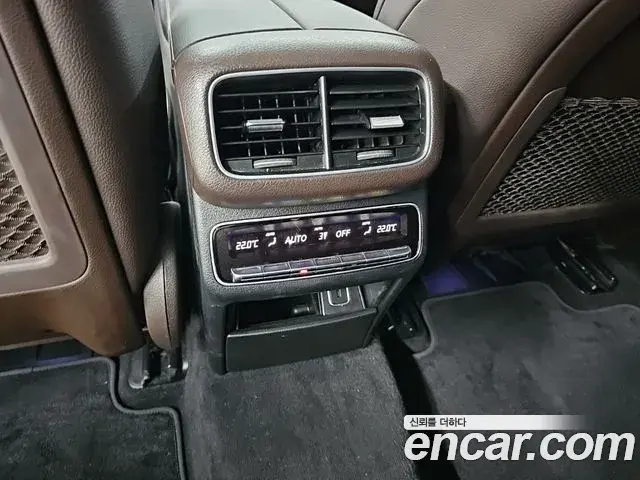 Mercedes-Benz GLE-Class 2023 — Фото 12/18