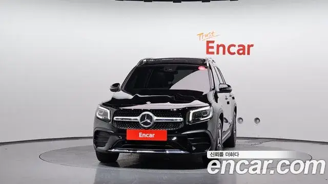 Mercedes-Benz GLB-Class 2020 — Фото 2/20