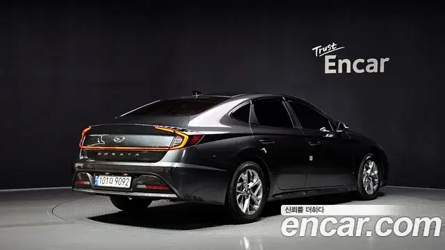 Hyundai Sonata 2019 — Фото 2/20