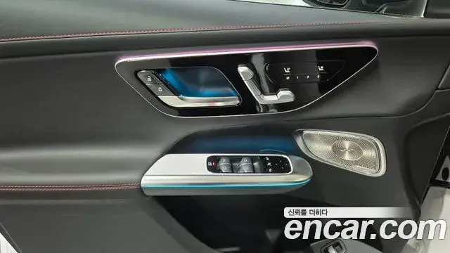 Mercedes-Benz GLC-Class 2025 — Фото 16/20