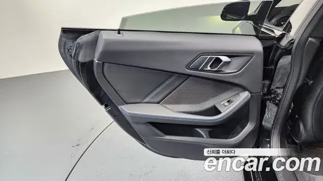BMW 2 Series Gran Coupe 2024 — ფოტო 18/32