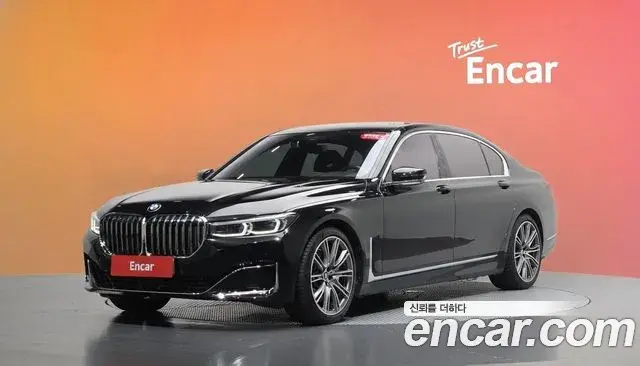 BMW 7 Series 2020 — Фото 1/20