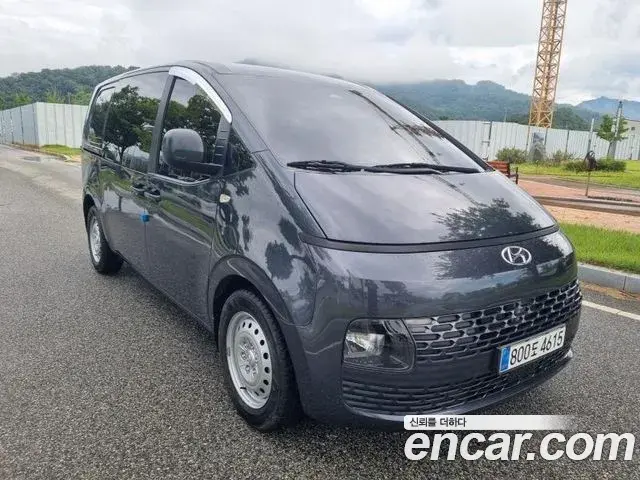 Hyundai Staria 2023 — Фото 17/17