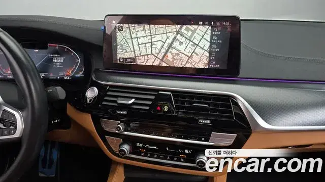 BMW 5 Series 2023 — Фото 13/20