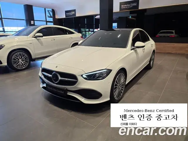 Mercedes-Benz C-Class 2025 — Photo 10/20
