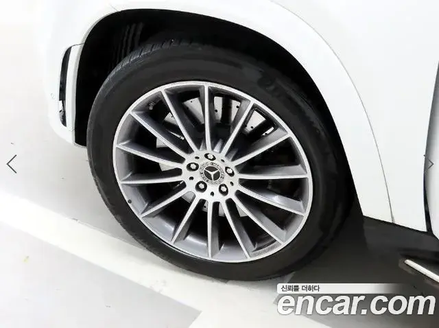 Mercedes-Benz GLE-Class 2023 — Фото 19/20