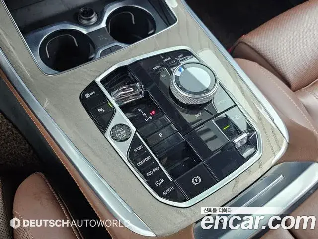 BMW X7 2023 — Фото 8/20