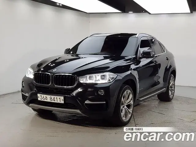 BMW X6 2018 — Фото 10/20