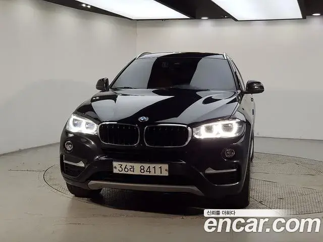 BMW X6 2018 — Фото 2/20