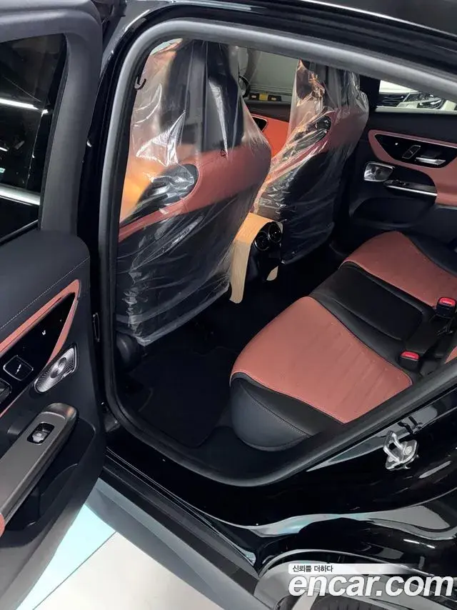 Mercedes-Benz GLC-Class 2026 — Фото 15/18
