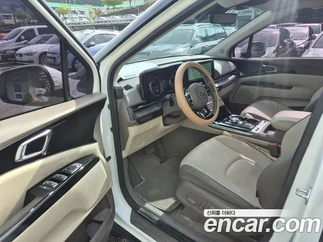 Kia Carnival 2021 — Фото 9/20