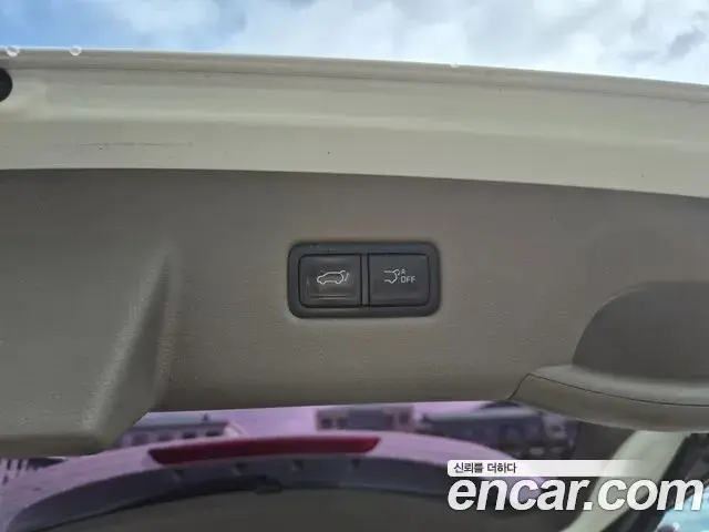 Kia Carnival 2021 — Фото 18/20