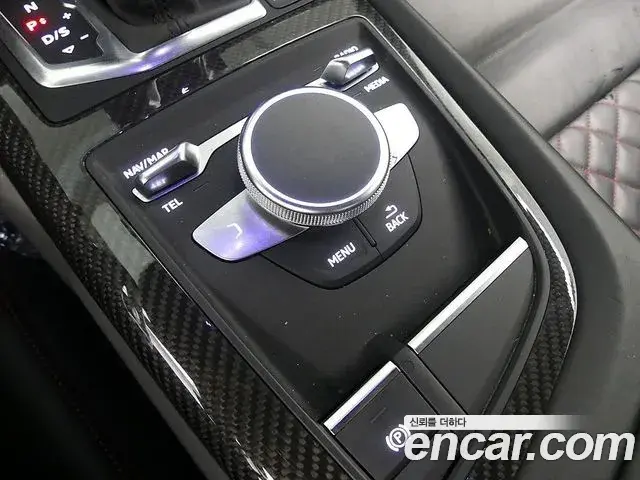 Audi R8 2021 — Фото 16/20