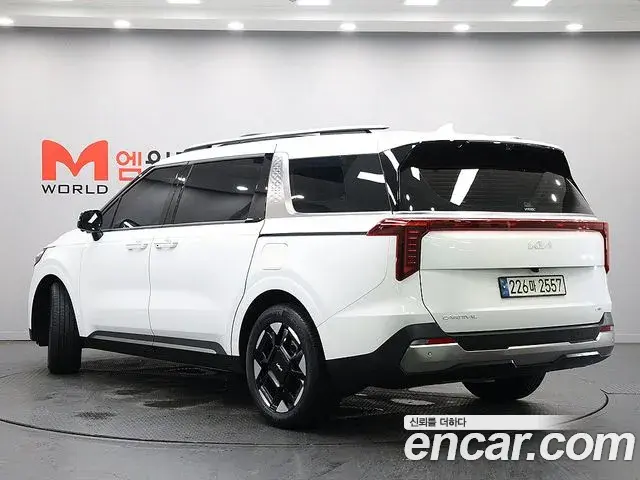 Kia Carnival 2024 — Photo 4/20