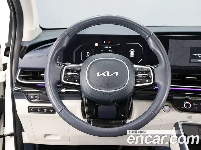 Kia Carnival 2024 — Photo 5/20