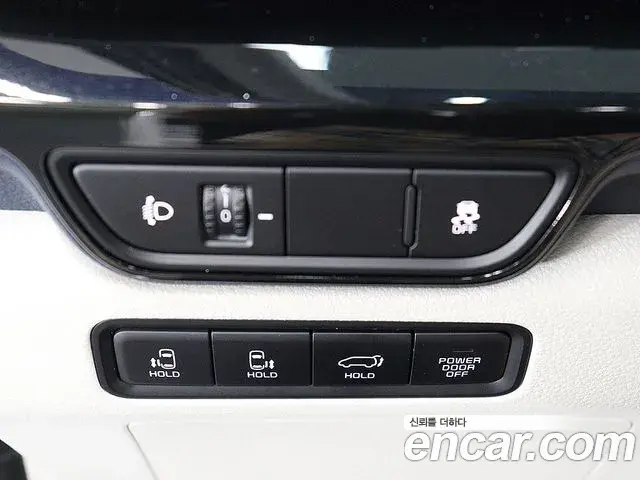 Kia Carnival 2024 — Photo 7/20
