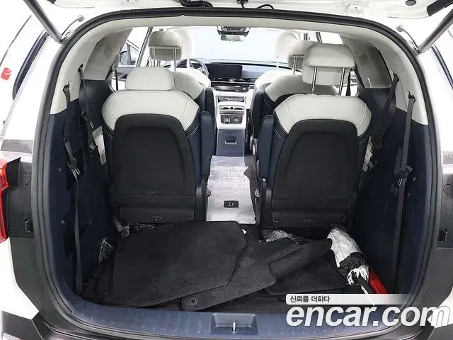 Kia Carnival 2024 — Photo 2/20