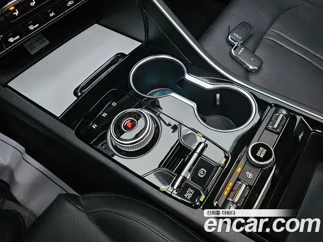 Kia K5 2023 — Şəkil 7/20