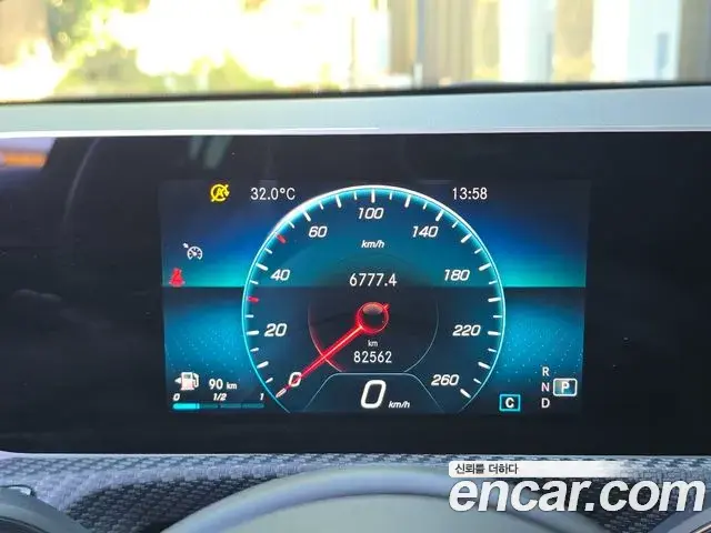 Mercedes-Benz A-Class 2020 — Фото 5/20