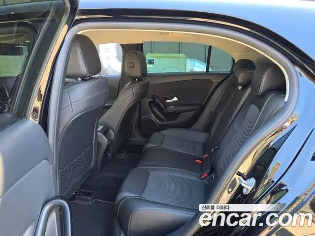Mercedes-Benz A-Class 2020 — Фото 6/20