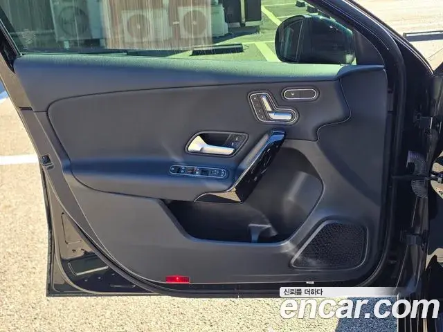 Mercedes-Benz A-Class 2020 — Фото 7/20
