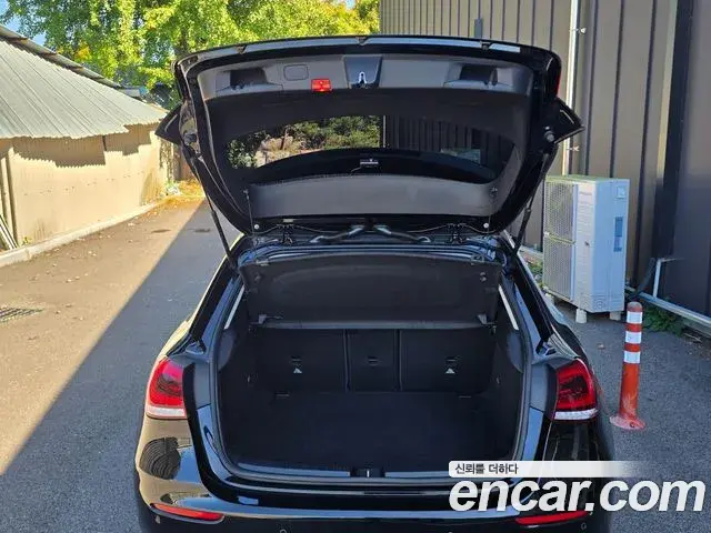 Mercedes-Benz A-Class 2020 — Фото 17/20
