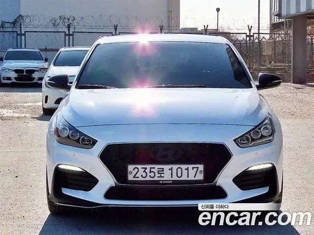 Hyundai i30 2019 — Фото 2/20