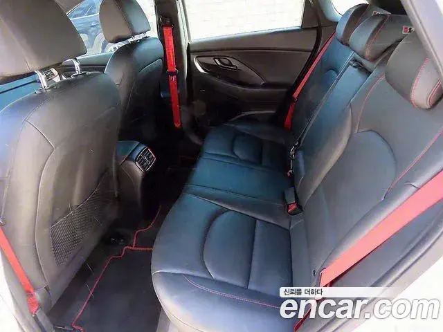 Hyundai i30 2019 — Фото 11/20