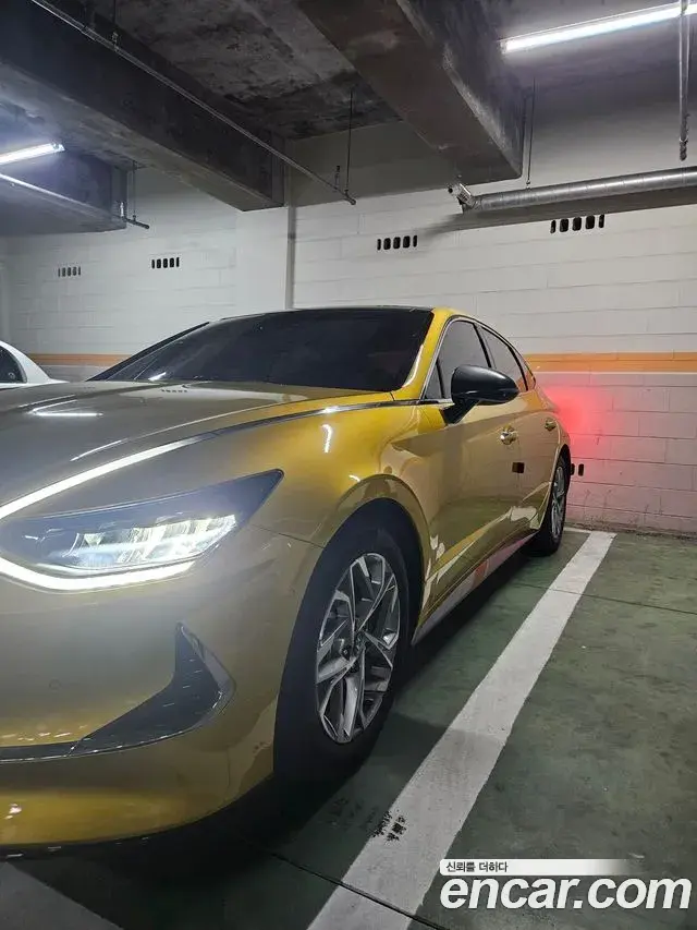 Hyundai Sonata 2020 — Фото 1/18