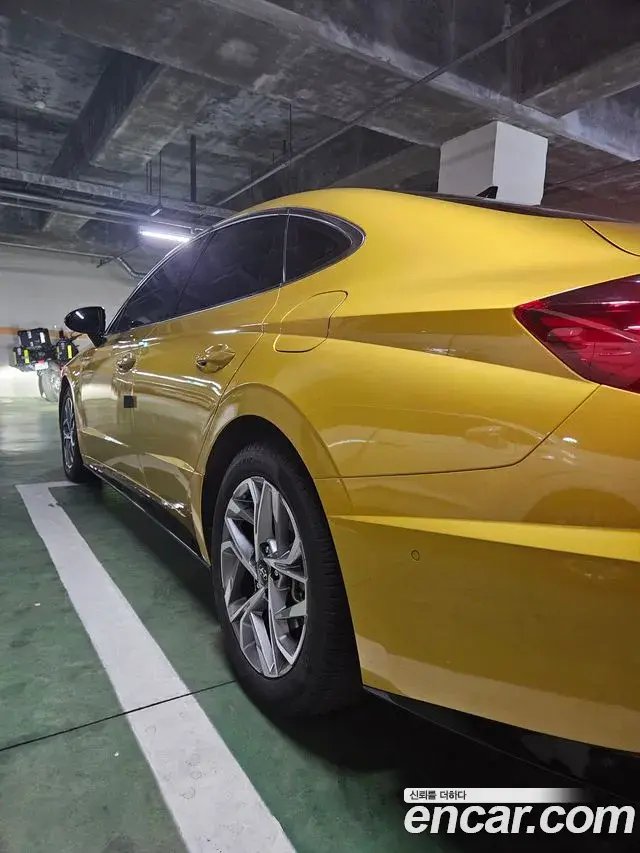 Hyundai Sonata 2020 — Фото 4/18