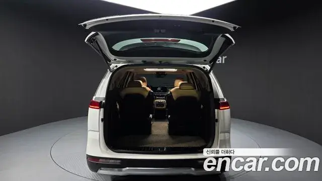 Kia Carnival 2020 — Фото 20/20