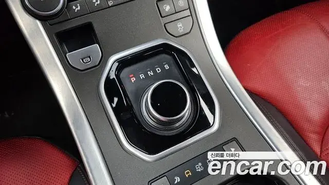 Land Rover Range Rover Evoque 2018 — Photo 22/37