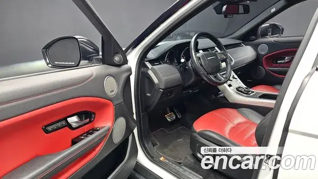Land Rover Range Rover Evoque 2018 — Photo 35/37