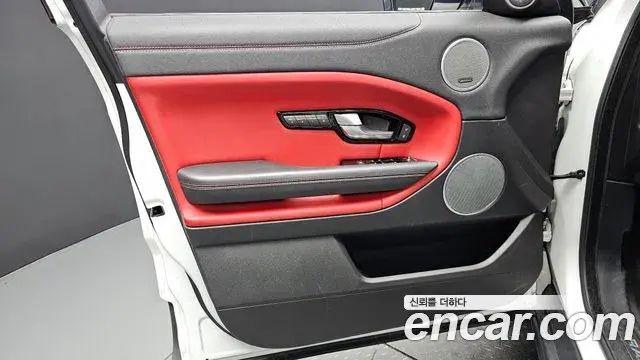 Land Rover Range Rover Evoque 2018 — Photo 21/37